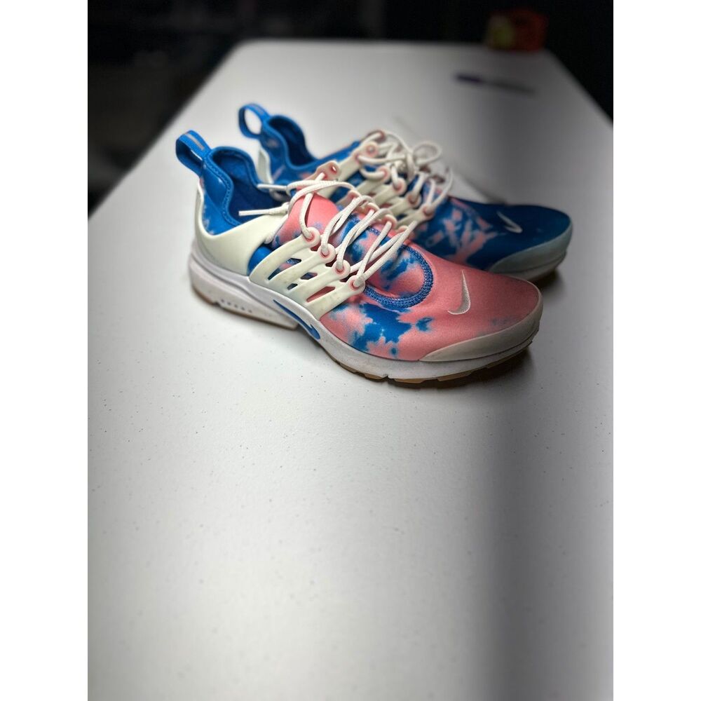 Nike Huarache Womens Shoes size 9